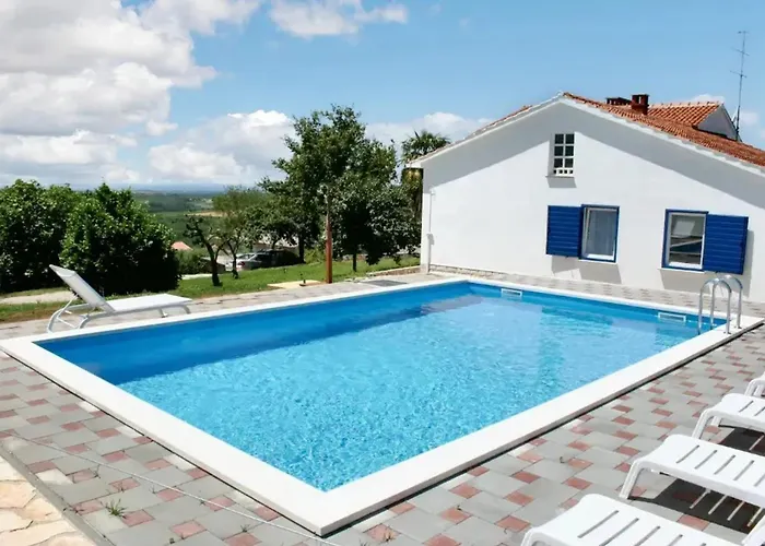 Family Villa In Buje With Pool And Sea View