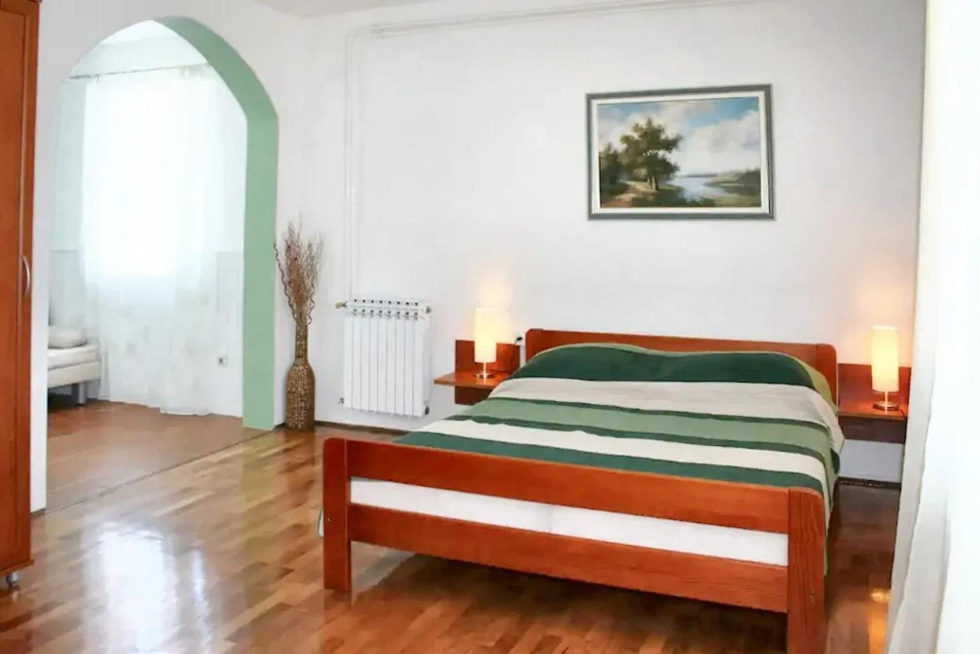 Villa Family In With Pool And Sea View