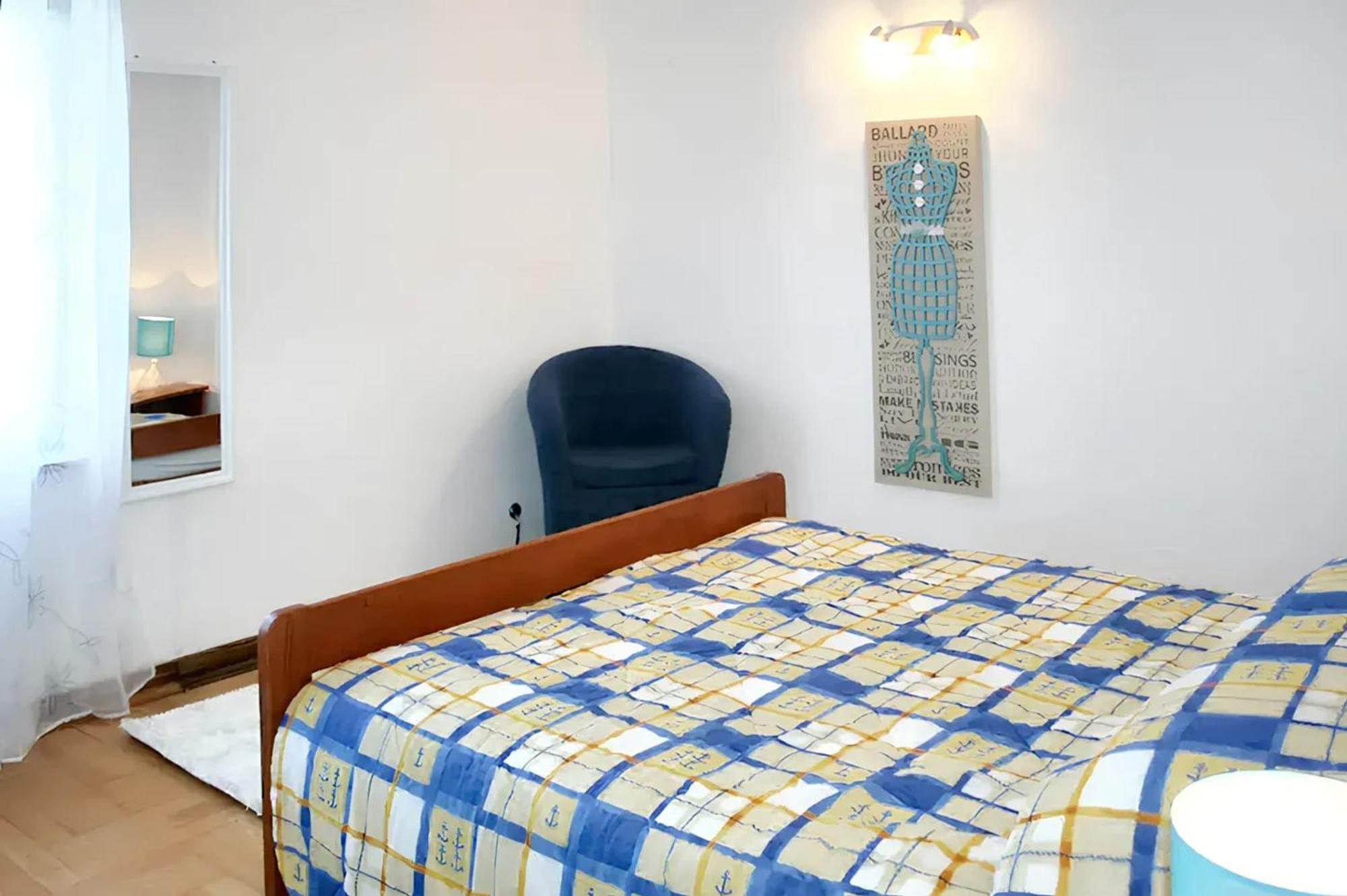 Family In With Pool And Sea View Vila